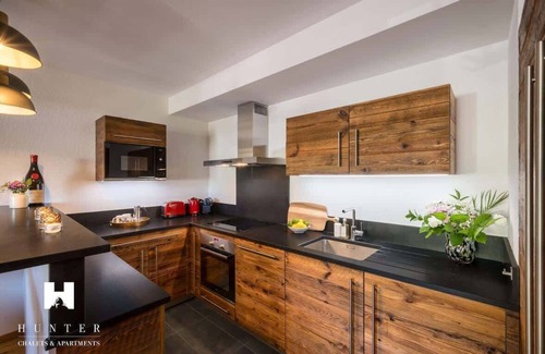 Les Gets Apartment | Hunter Chalets - Apt Caly View