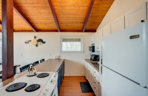 Hunter House | Hunter Mountain Home < 1 Mi to Ski Resort!