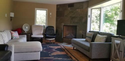 Hunter House | Hunter Mt Amazing Views Catskills! 5 Bedrooms! Best Choice!