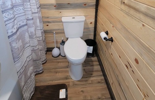 Kila Cabin | Hunter's Cabin! Glacier National Park! Trails and Skiing! Pet Friendly!