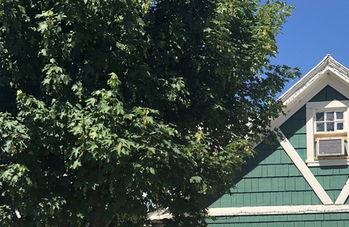 Lakeview Hotel | Hunter's Hot Springs