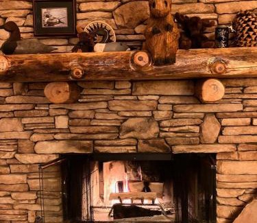 Upper Moonridge House | Hunter's Retreat in Upper Moonridge Near Bear Mountain