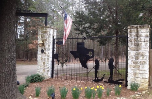 Woden Cottage | Hunter Style Lodge inside Fenced Game Refuge