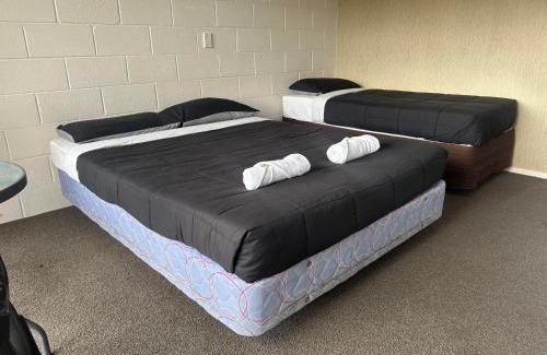 Hunterville Hotel | Hunters Cafe & Motel