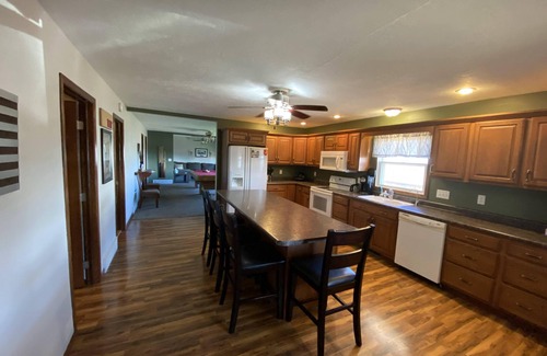 Canistota House | Hunters Getaway
