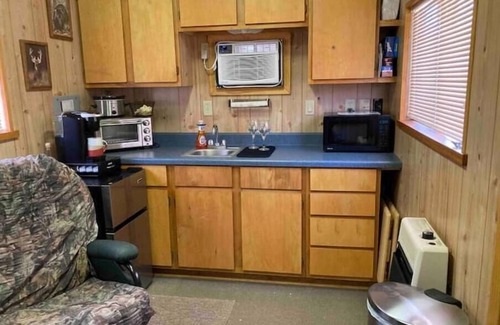 Brady Cabin | Hunters’ Hide-Away Fishermen Too!