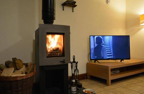Honiton House | Hunters Moon