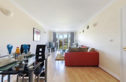 Reading House | Hunters Wharf River View by Select SA