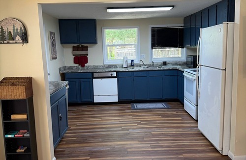 Fort McCoy House | HUNTING & FISHING COTTAGE WITH SCREENED POOL IN THE OCALA NATIONAL FOREST!