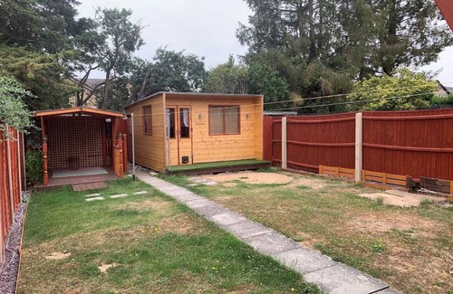 Huntingdon House | Huntingdon 6 beds Free parkingn