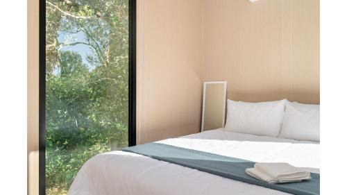 Huntingdon House | Huntingdon House by Tiny Away
