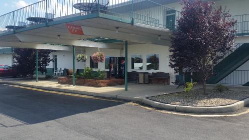 Huntingdon Hotel | Huntingdon Motor Inn