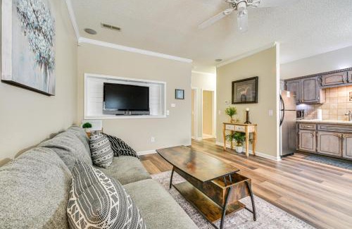 Huntsville Apartment | Huntsville Condo with Patio Near Redstone Arsenal!