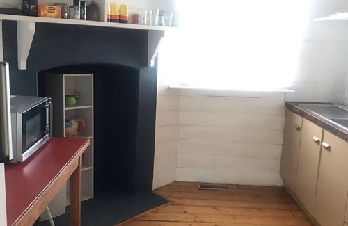 Portland House | Hurdit - cottage near beach and CBD