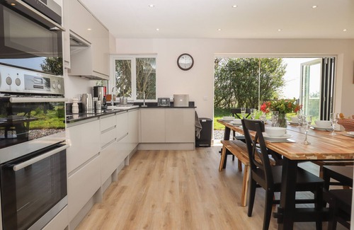 Tavistock House | HURDWICK LODGE, pet friendly, character holiday cottage in Tavistock