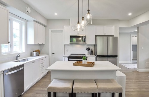 Minett House | Huron Cottage (#60)