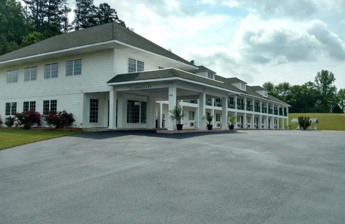 Waynesboro Hotel | Hurricane Inn