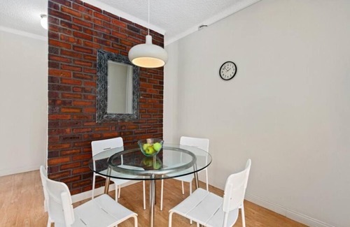 Mortdale Apartment | Hurstville home with a view, comfort & style