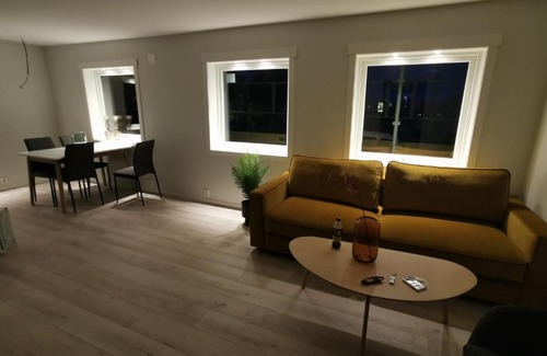 Vard Apartment | Hurthi Apartment - Blue House