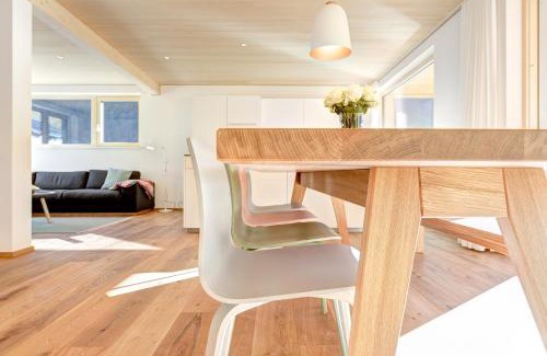 Brand House | Hus 128