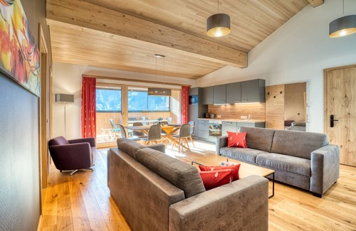Schroecken Apartment | HUS 23