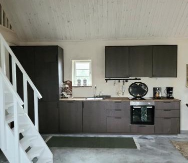 Sjorup House | Hus i mysig by nära havet