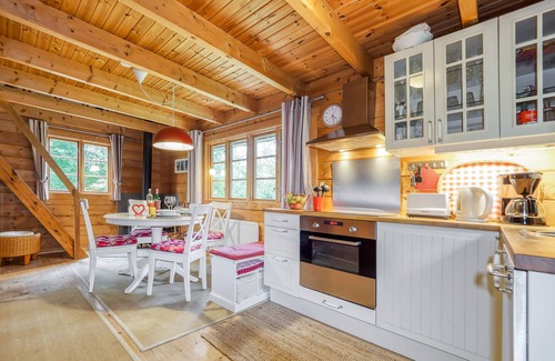 Traryd House | Hus LIA lake, boat, fireplace, WiFi, fishing license, bicycles, Bathe, top Ausst'g