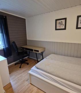 Vadso House | Hus med 3 soverom i Vadsø 220m2