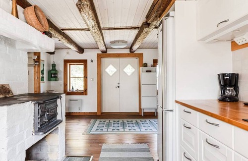 Figeholm House | Hus Skärgården - Holiday home with sauna & boat in the archipelago of Figeholm, Småland