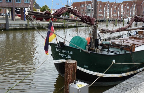 Schobull Apartment | HUS326 Carpe Diem - Carpe Diem