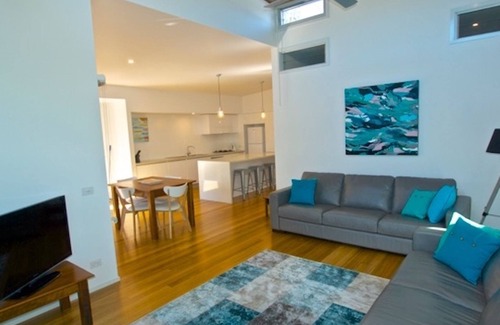 Huskisson Villa | Husky Getaway - Villa with Heated Plunge Pool