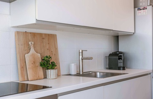 Ghent Apartment | Huswell - Bright apartment with city view