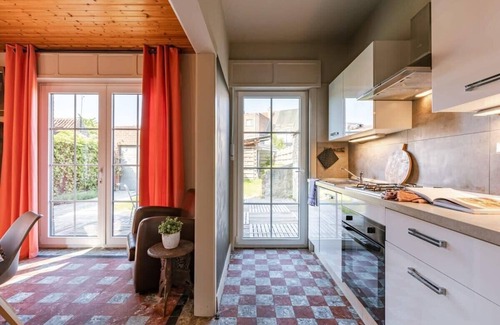 Sint-Pieters House | Huswell - Charming house with terrace