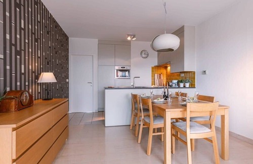 De Panne Apartment | Huswell - Charming seaside apartment with balcony