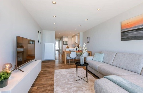 Nieuwpoort-Bad Apartment | Huswell - Cosy apartment with frontal seaview