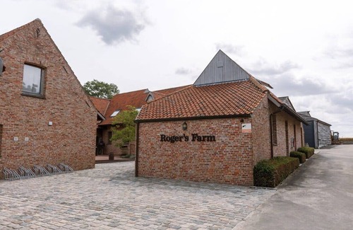 Bellegem House | Huswell - Lovely André Farm in the greenery of Kortrijk