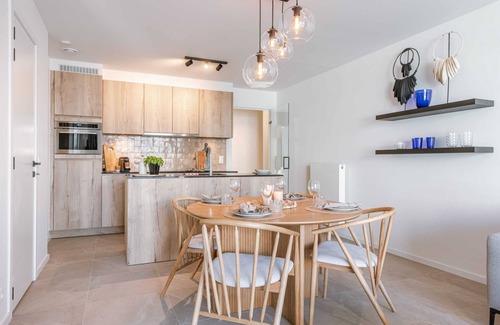 Nieuwpoort-Bad Apartment | Huswell - New apartment with pool, parking & Spa