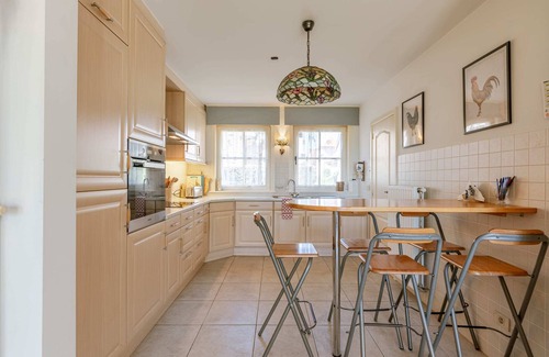 De Haan Villa | Huswell - Nice holiday home in a quiet area in De Haan