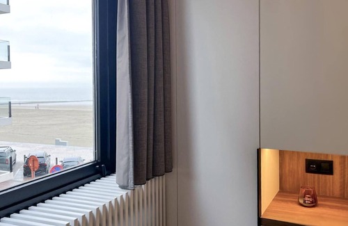 Blankenberge Apartment | Huswell - Renovated Seaview apartment