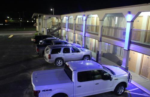 Hutchinson Hotel | Hutchinson Inn
