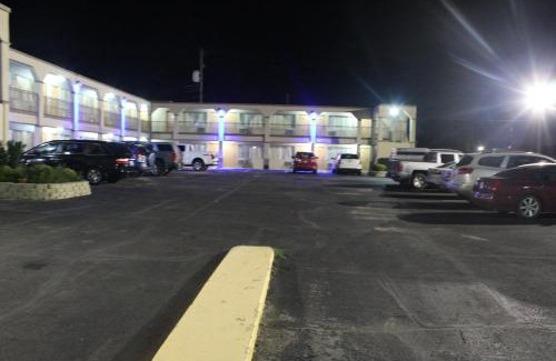 Hutchinson Hotel | Hutchinson Inn