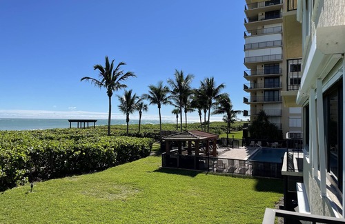 Fort Pierce Shores Apartment | Hutchinson Island 🏖 Oceanfront Beach front view