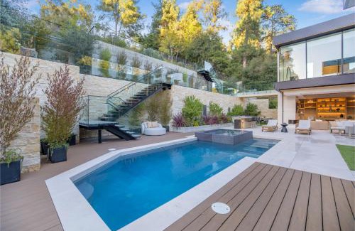 Beverly Hills Apartment | Hutton Villa