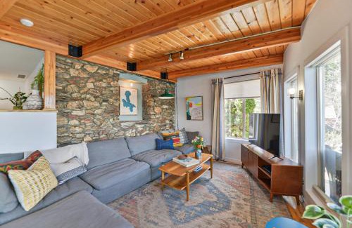 Newman Lake House | Huvila Haven Lake Front Home with Dock and Hot Tub