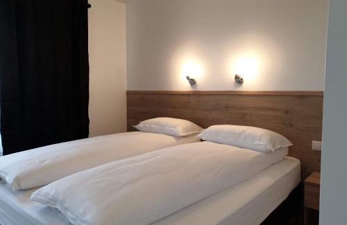 Vik I Myrdal Bed & Breakfast | Hvammból Guesthouse