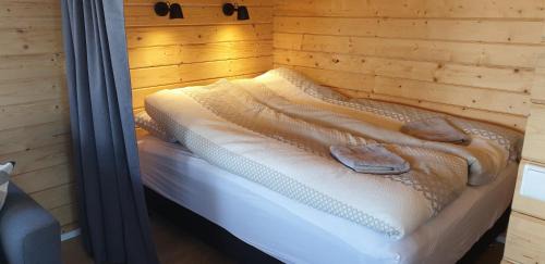 Holmavik House | Hvammur 4 with private hot tub (Fagurgali)