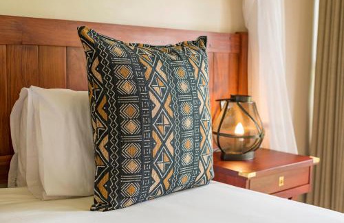 Dete Cabin | Hwange Safari Lodge