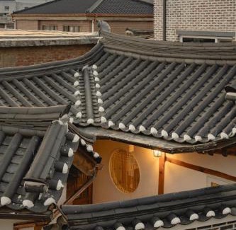 Samcheong-dong House | HWAYEONJAE, Private Hanok Luxury Live Tradition in Bukchon