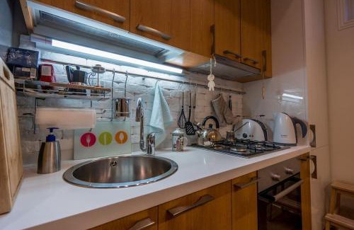 Vera Apartment | Hyacinth House