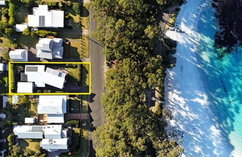 Hyams Beach House | Hyams Drift by Latitude South Coast